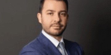 Gold steady near last high