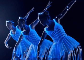 ‘Uyuyan Güzel’, ışık ve dans gösterisiyle, Shaw Theatre’da