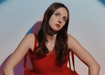 Amelia Coburn, ikinci albümünde ki yeni eserlerini, 24 Ekim’de, Royal Albert Hall’da seslendirecek