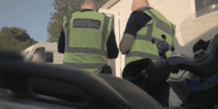 Hundreds arrested in illegal delivery rider shut down