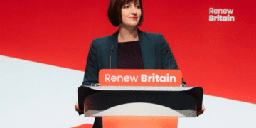 İşçi Partisi, düşük gelirli öğrenciler için ‘Maintenance Grants’ı geri getiriyor