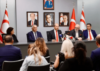 New York’ta ki temaslarını tamamlayan Tatar, basın toplantısı düzenledi