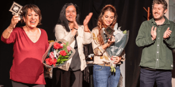 “Plastik Aşklar” Londra’da sahne aldı