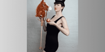 Ely Lyons: The Bird Trilogy& Horses at Soho Theatre