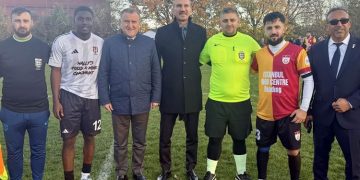 4 gollü maçta Karabağ ve Chelsea yenişemedi