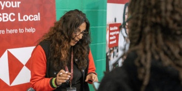 Enfield istihdam günü rekor katılımla gerçekleşti