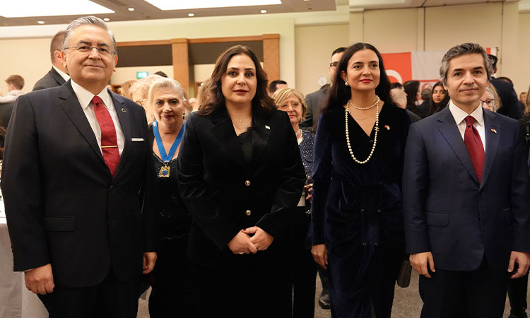 Birinci Sınıf Başkonsolos Büyükelçi Hasan Ulusoy, KKTC Londra Temsilcisi Büyükelçi Aysan Mullahasan Atılgan, Sevcan Ertaş, Türkiye Cumhuriyeti Büyükelçisi Osman Koray Ertaş