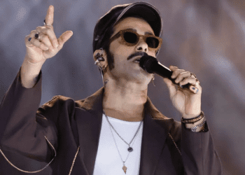 Müzik dünyasının sevilen ismi Gökhan Türkmen, 10 Mayıs’ta, Londra’da