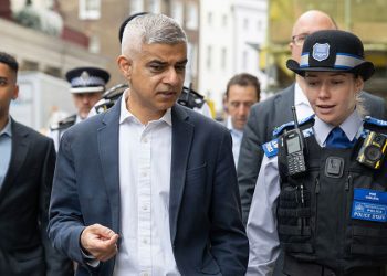 Arsenal, Şampiyonlar Ligi’nde 6/6 yaptı