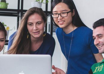 “İnanamıyorum, 90 dakika yedek kulübesinde oturuyorum”