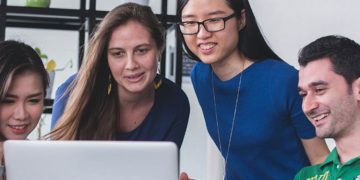 “İnanamıyorum, 90 dakika yedek kulübesinde oturuyorum”