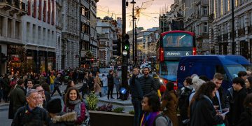 Arsenal, Şampiyonlar Ligi’nde 6/6 yaptı