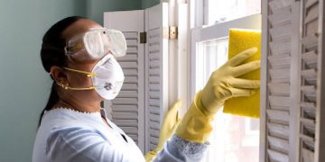 Londra Meclisi, ‘ev işçisi’ vizelerinde reform çağrısı yaptı