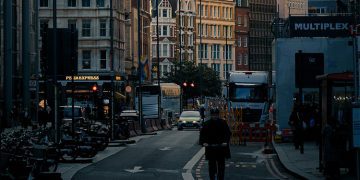 Guardiola’dan Arsenal’a şampiyonluk mesajı