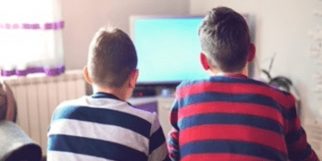 Çocukları sağlığında tarihi adım: Abur cubur reklamlarına kapsamlı yasak