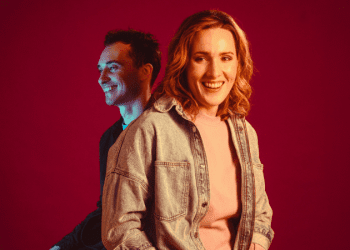 Londra’da dijital çağın aşk hikâyesi: ‘Blink’ sahneye döndü