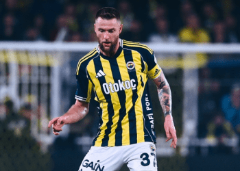 FB’de sakatlık şoku: İsmail Yüksek oyuna devam edemedi