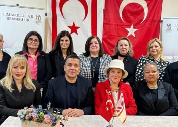 Guardiola’dan Arsenal’a şampiyonluk mesajı