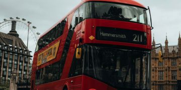 Guardiola’dan Arsenal’a şampiyonluk mesajı