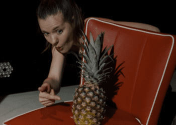 İklim krizini sahneye taşıyan ‘The Dirt’, şubatta, Londra’da seyirciyle buluşuyor