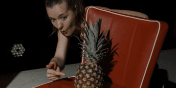 İklim krizini sahneye taşıyan ‘The Dirt’, şubatta, Londra’da seyirciyle buluşuyor