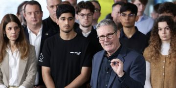 Liverpool, Barcola’yı gündemine aldı