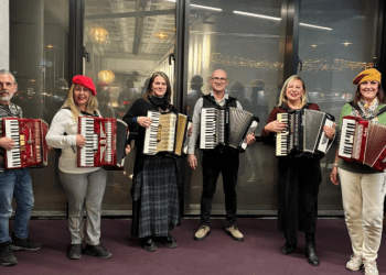 Girne Belediyesi tarafından düzenlenen akordiyon kursları devam ediyor