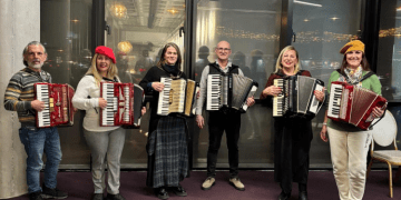 Girne Belediyesi tarafından düzenlenen akordiyon kursları devam ediyor