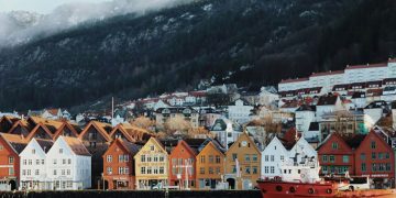 Transfere 13 milyar dolar harcandı