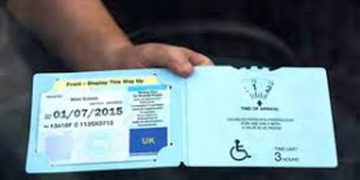 Enfield’da ‘Mavi Rozet’ suistimaline geçit yok: İki kişiye 580 sterlin ceza