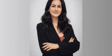 ECAA vizelerinde derinleşen kriz : Binlerce başvuru sahibi belirsizlik içinde bekliyor