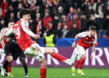 Arsenal son nefeste yenilgiden kurtuldu