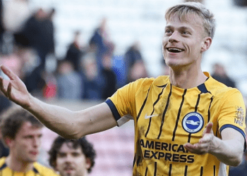 Brighton deplasmanda kazandı