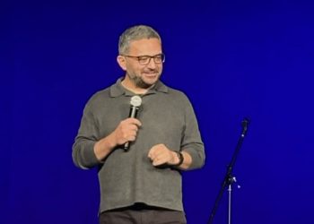 Guardiola: Şampiyonluk yarışı hala devam ediyor