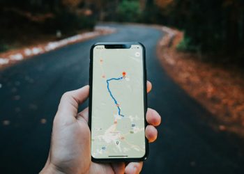 Guardiola: Şampiyonluk yarışı hala devam ediyor