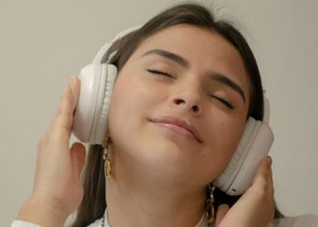 Guardiola: Şampiyonluk yarışı hala devam ediyor