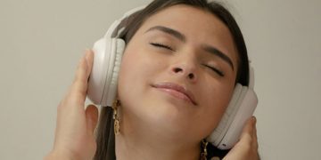 Guardiola: Şampiyonluk yarışı hala devam ediyor