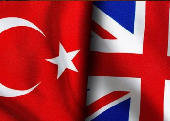 Guardiola: Şampiyonluk yarışı hala devam ediyor