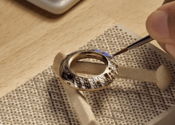 Cartier ve King’s Foundation’dan saatçilikte yeni nesil zanaatkârlar için üç yıllık ortaklık