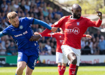 Şampiyonluk uzatmada el değiştirdi