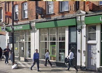 Government reviews access to face to face banking services