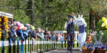 Chelsea 2-1 kazandı; Tottenham ateş hattında