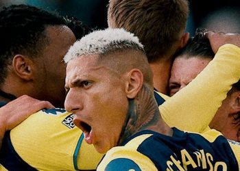 Chelsea’nin efsane kalecisi Petr Cech: Aynı kulüp değil