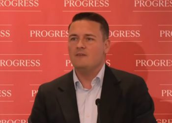 Forest kümede kaldı; Pereira’ya yeni sözleşme