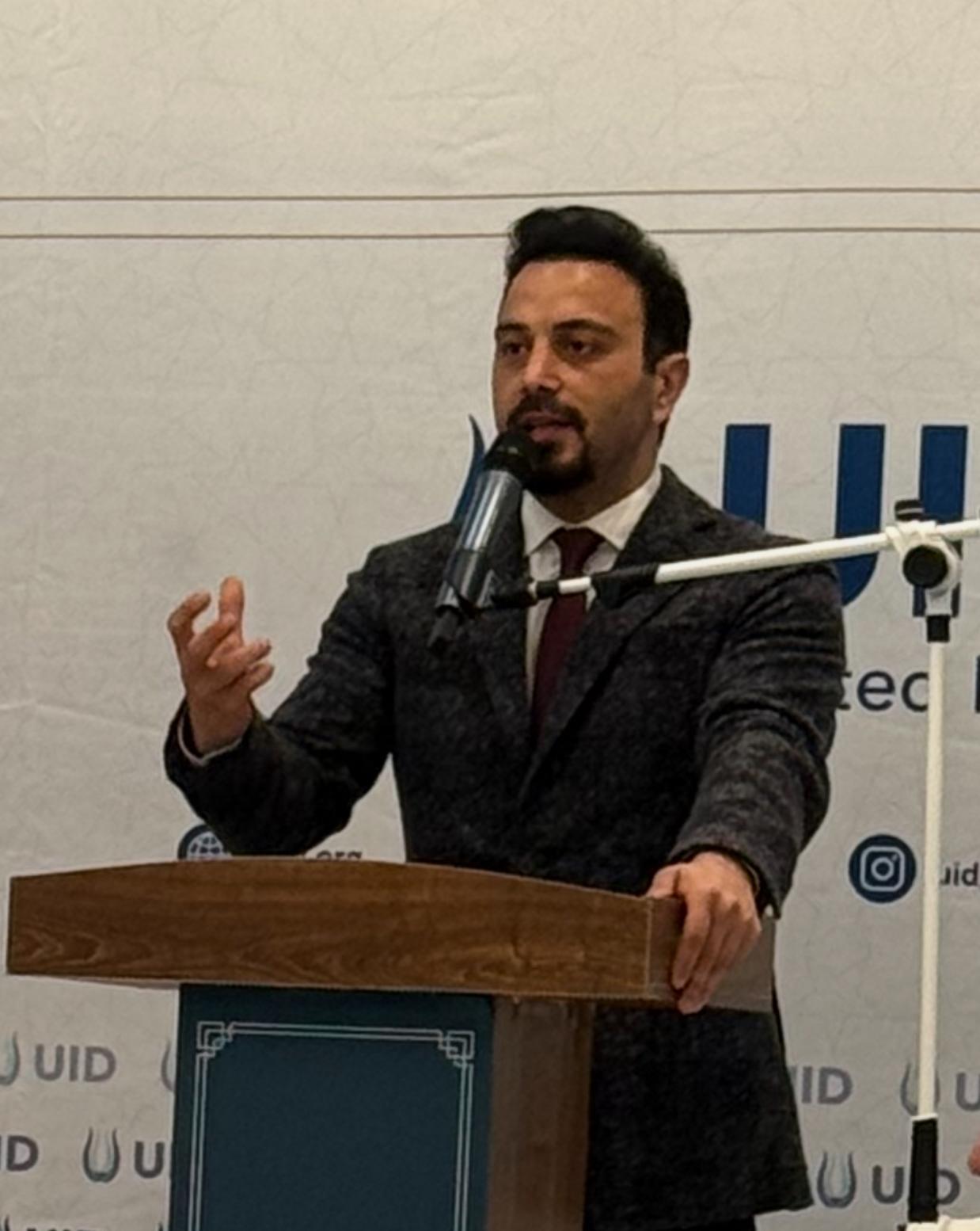 Gazeteci Sunucu Özgür Özkaya