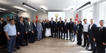 Türk bakanlarla sivil toplum kuruluşları, Londra’da bir araya geldi