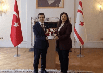KKTC Londra Temsilciliği, TC Londra Büyükelçiliği’ne ’20 Temmuz’ ziyareti gerçekleştirdi