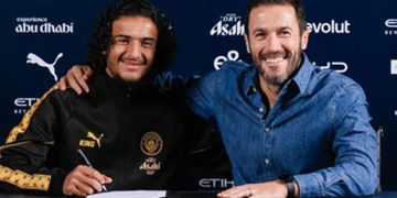 Premier Lig’de yılın oyuncusu ödülünü, Fernandes kazandı