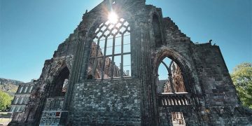 Edinburgh’da turist vergisi yürürlüğe girdi