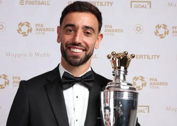 Premier Lig’de yılın oyuncusu ödülünü, Fernandes kazandı